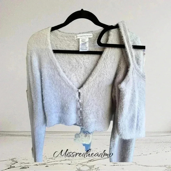 Beyond the Radar Sweater Set - Large - Picture 3 of 6